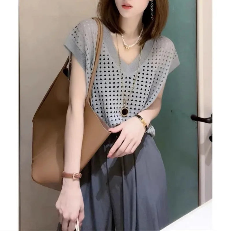 Female T-Shirt Knitted Top Solid V-Neck Hollow Out Tees Poleras Mujer De Moda Summer Polera Blanca Hot Casual Korean Style Women