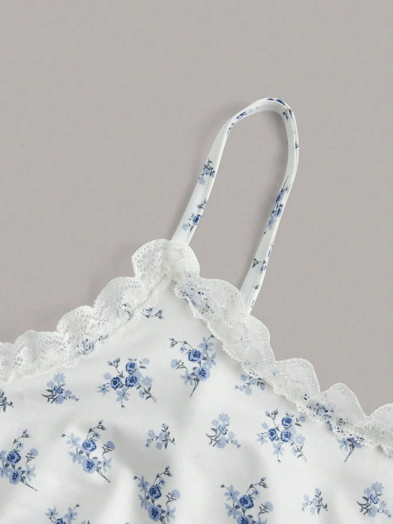 European and American spring and summer flower print lace neckline casual pants set